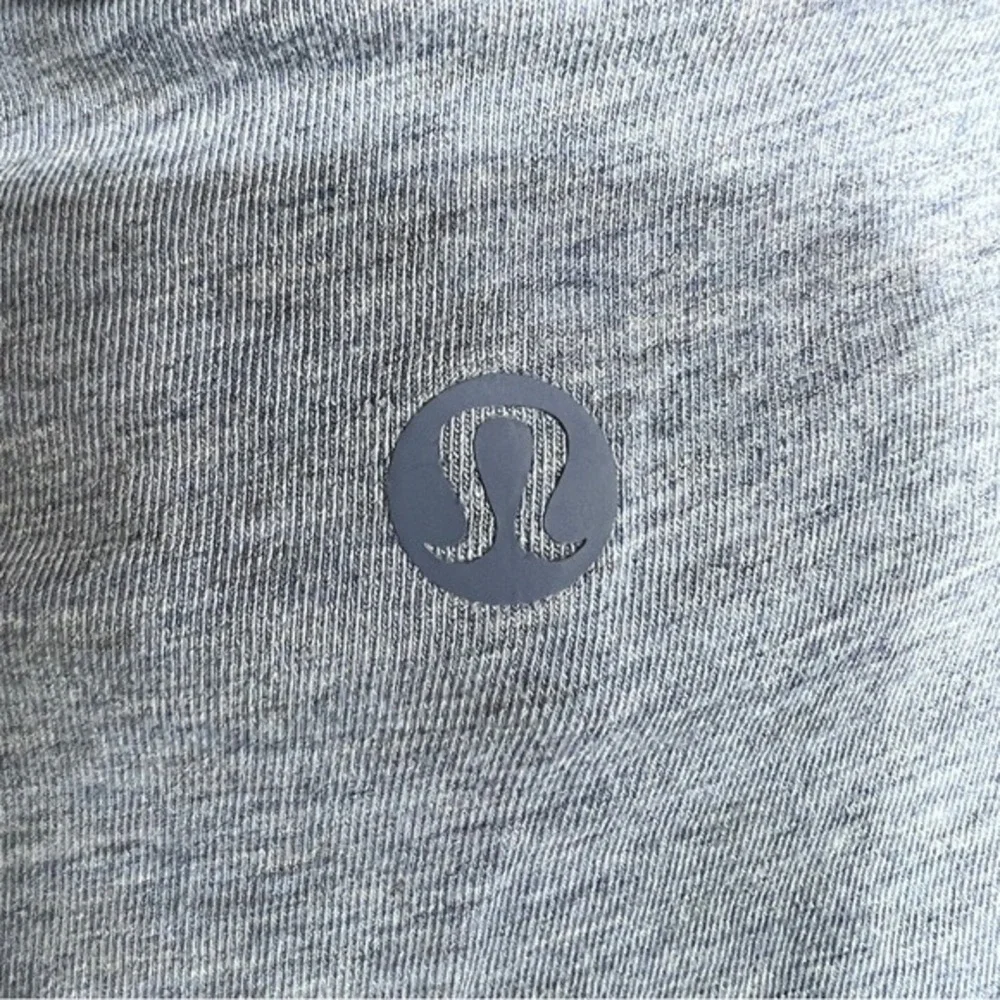 Lululemon Womens Size‎ 6 Crop Top Challenger Sports Bra Graphite Grey Mesh Back